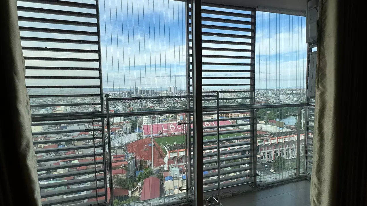 CHO THUÊ CĂN HỘ 3 PHÒNG NGỦ RỘNG NHẤT SHP PLAZA – VIEW SÂN VẬN ĐỘNG LẠCH TRAY-anh-1