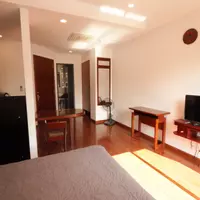 Cho thuê căn hộ dịch vụ ở Linh Lang có ban công giá 7,5 triệu-anh-16