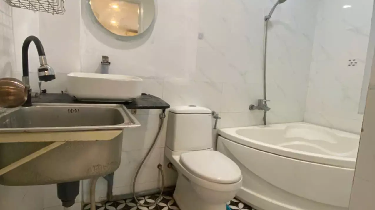 CHO THUÊ CĂN HỘ FULL Tiện ích hẻm 212B Nguyễn Trãi, Quận 1, Ms. Diệu – 0961444638-anh-3
