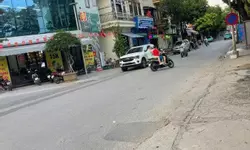 Cho Thuê Ccmn 2 ngủ Full đồ đẹp thoáng tại 76 Nguyễn Chí Thanh, Đống Đa-anh-13