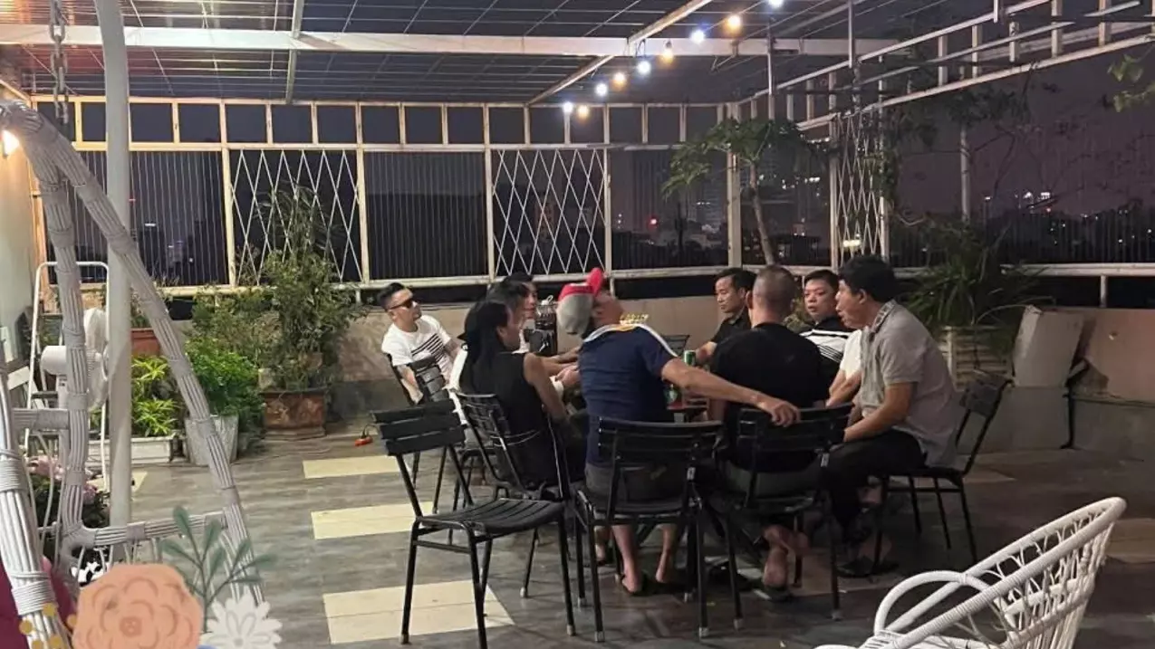 Cho Thuê Penthouse 400m2 Phố Võ Thị Sáu, Hai Bà Trưng - 5PN, Sân Vườn Bể Cá Koi, Làm VP-anh-1