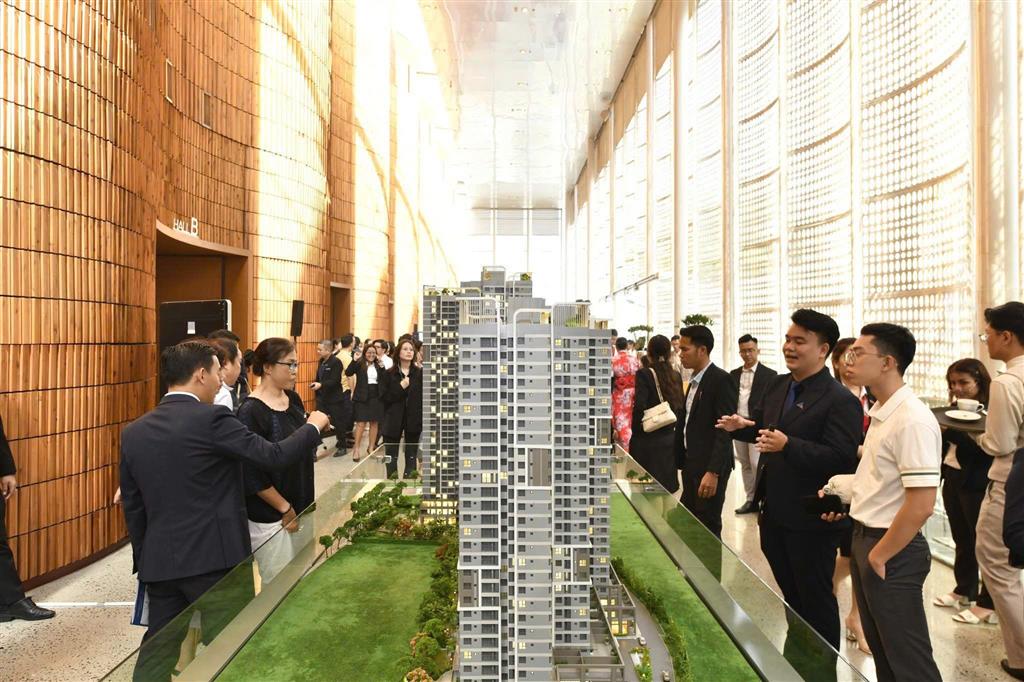 Bừng sáng chuẩn sống mới tại trung tâm sôi động Vincom Plaza Dĩ An! TT Avio Vincom.-anh-3