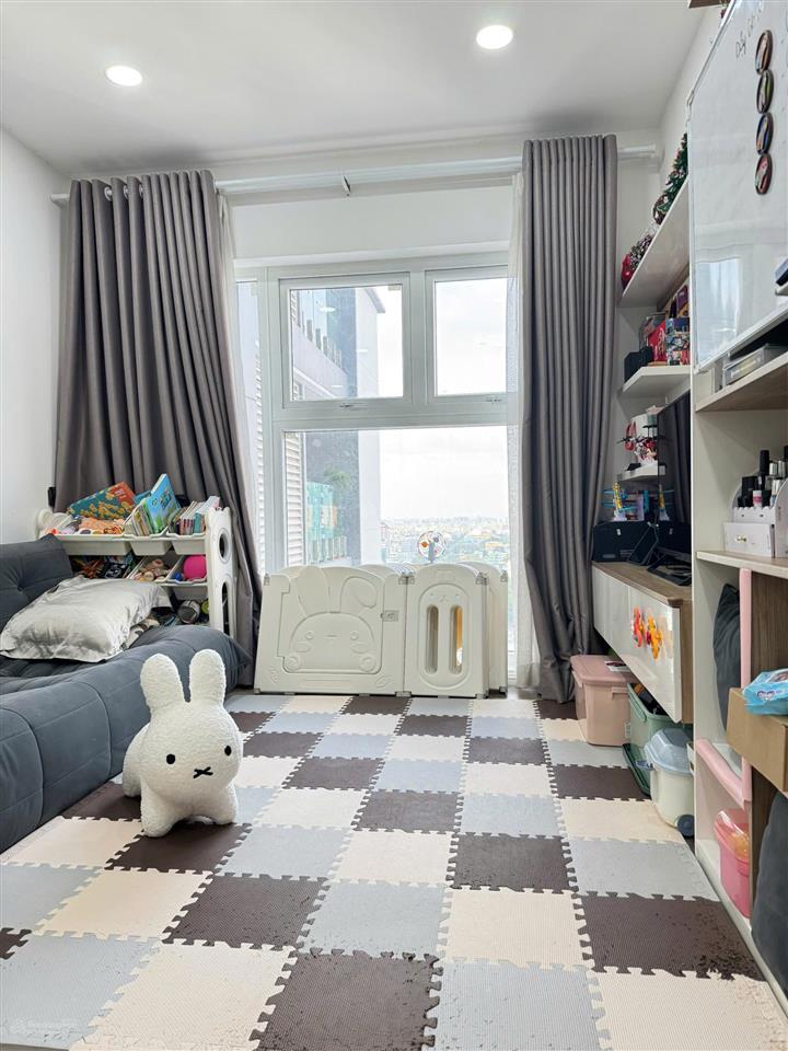 Ch xi grand court, q. 10, nội thất xịn 71m2 2pn, giá bán 5,5 tỷ-anh-1
