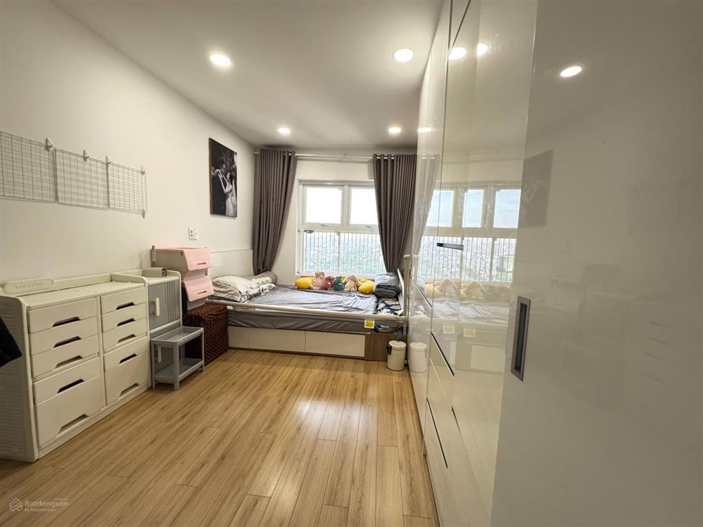 Ch xi grand court, q. 10, nội thất xịn 71m2 2pn, giá bán 5,5 tỷ-anh-2