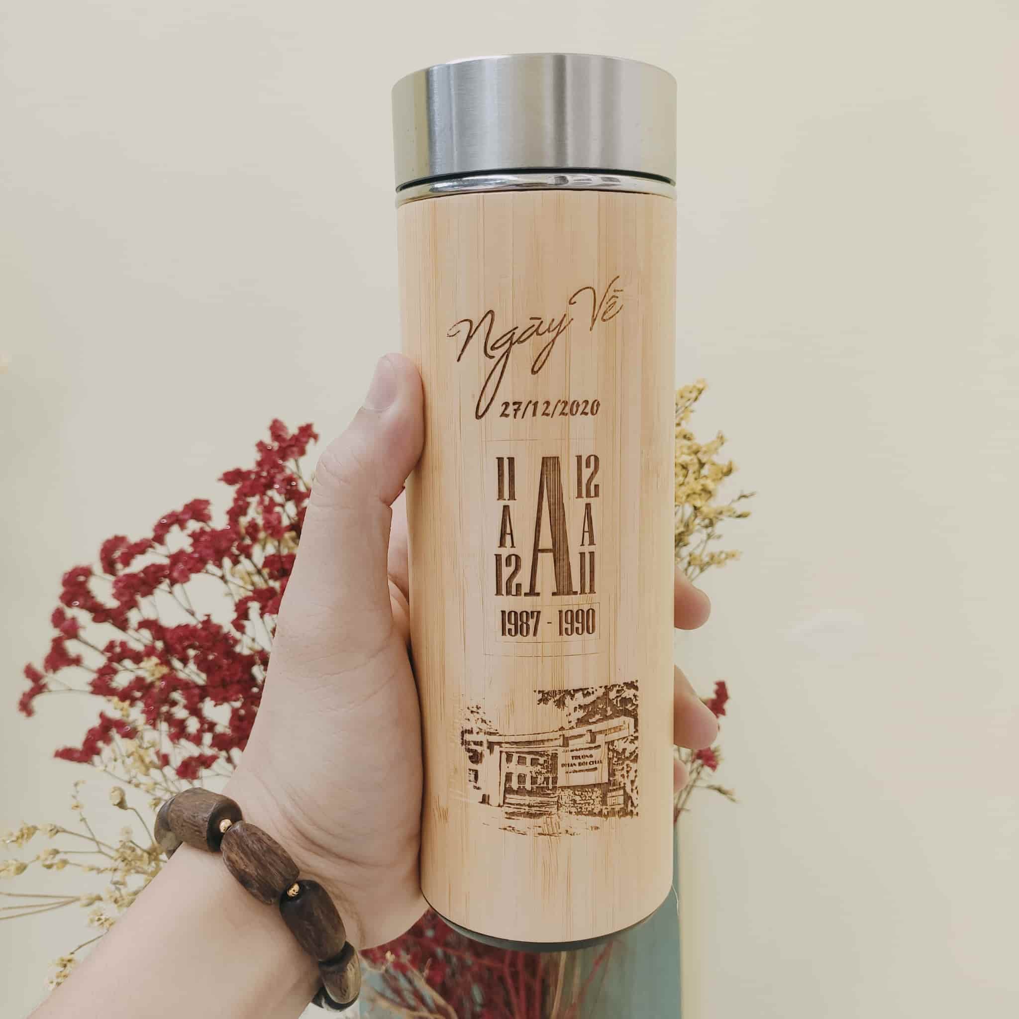 Bình giữ nhiệt tre khắc tên, hình ảnh